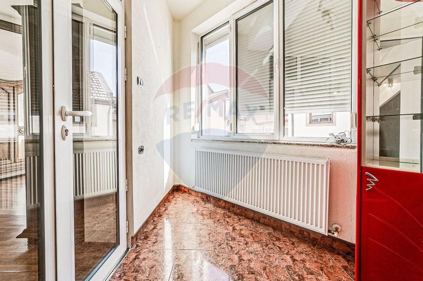 Apartament cu 3 camere de inchiriat in zona Boul Rosu - 3