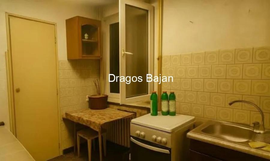 Sala Palatului // vedere spate // balcon - 5