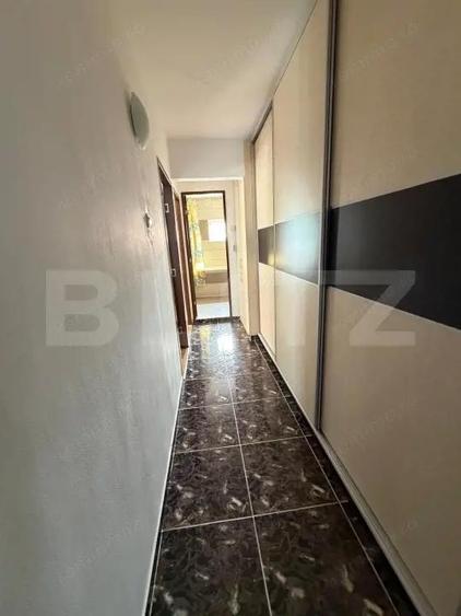 Apartament cu 3 camere de inchiriat, zona Bradet - 2