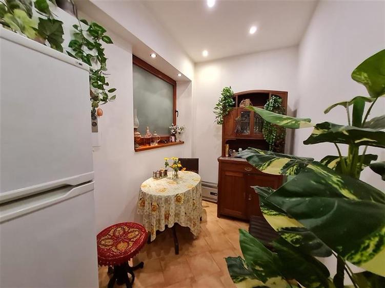 Decomandat pe 2 camere+ birou, etaj 1, Bulevardul Grivitei, Brasov - 33