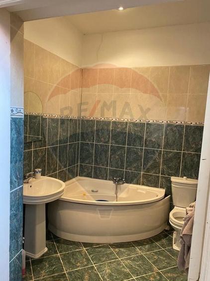 Casa / Vila cu 5 camere de vanzare in zona Central - 5