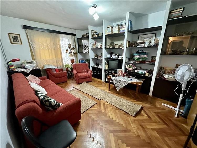 FILM& Tur 3D! Apartament trei camere, areal apreciabil, Reghin, Mures.