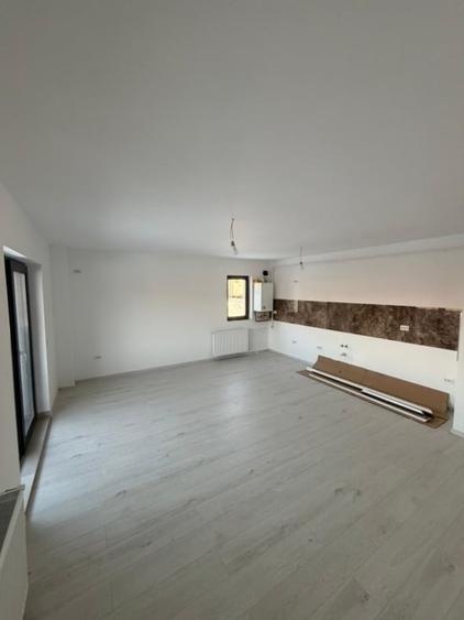 2 Camere, etaj intermediar, parcare inclusa - Bucium bloc Nou - 3