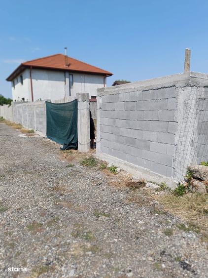 Teren de construit in Calea Bucuresti, cu gard si apa - 2