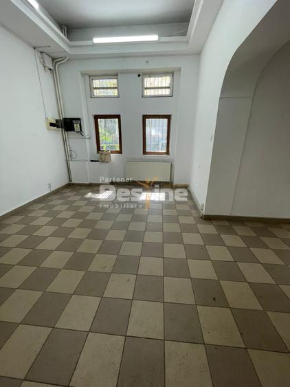 Spațiu comercial de vânzare – Bd. Timișoara, parter bloc - 1