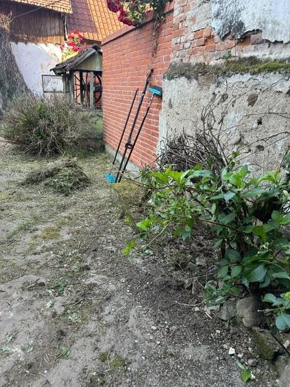 Casa de vanzare la sosea in Girbovat, langa Bozovici, 5 camere - 5