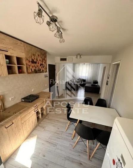 Apartament cu 4 camere, Pet friendly, Centrala Proprie, U... Apartament cu 4 camere, Pet friendly, Centrala Proprie, U...
