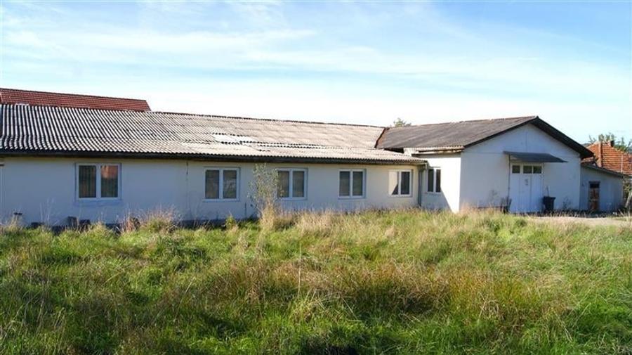 Hala de productie, birouri si 2191 mp teren in Brad, Hunedoara - 2