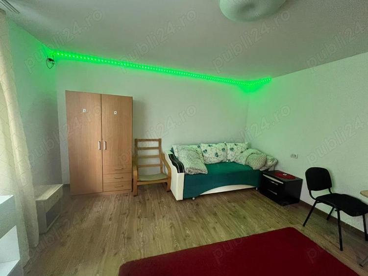 Proprietar,inchiriez garsoniera in vila,cartier DAMAROAIA,sector 1,capat tramvai 24,Autobuz ,Metrou - 5