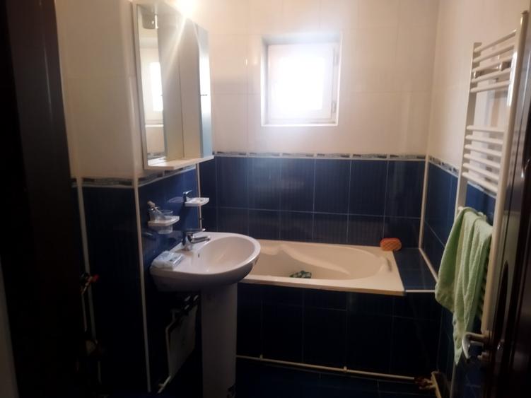 VAND APARTAMENT 3 CAMERE  - 1