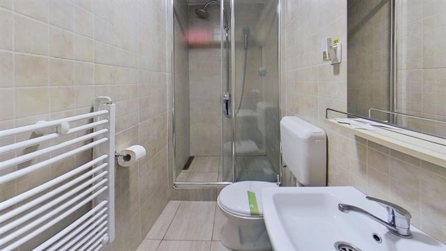 Tur LIVE! In aria Centrala a Brasovului, Hotel distinct - 36