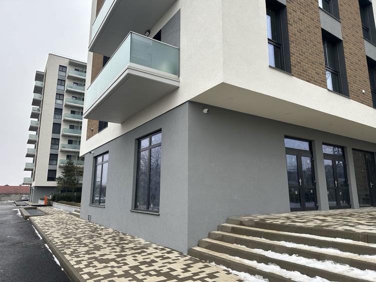 Inchiriez spatiu comercial in complexul grand hill residence oradea - 5