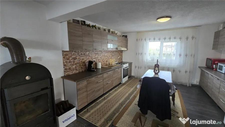 Casa si Spatiu Comercial Luncusoara Suceava De - 12