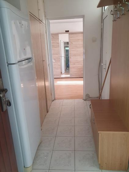 Berceni intersectie cu Nitu Vasile inchiriere garsoniera - 1