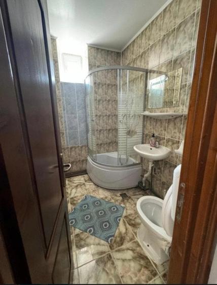 Spațiu comercial, de 1,300 mp, în Siret