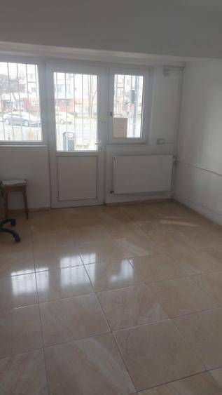 Icil-spatiu comercial 4 camere - 3
