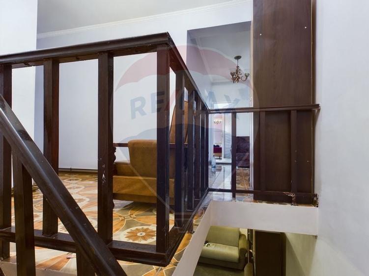 De vanzare vila individuala in Sector 2 - 16