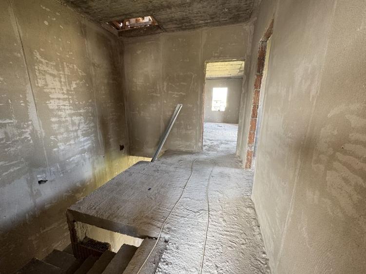 Sacalaz, 1/2 Duplex pe Etaj, 4 Camere,2 Bai,Terasa Acoperita - 8