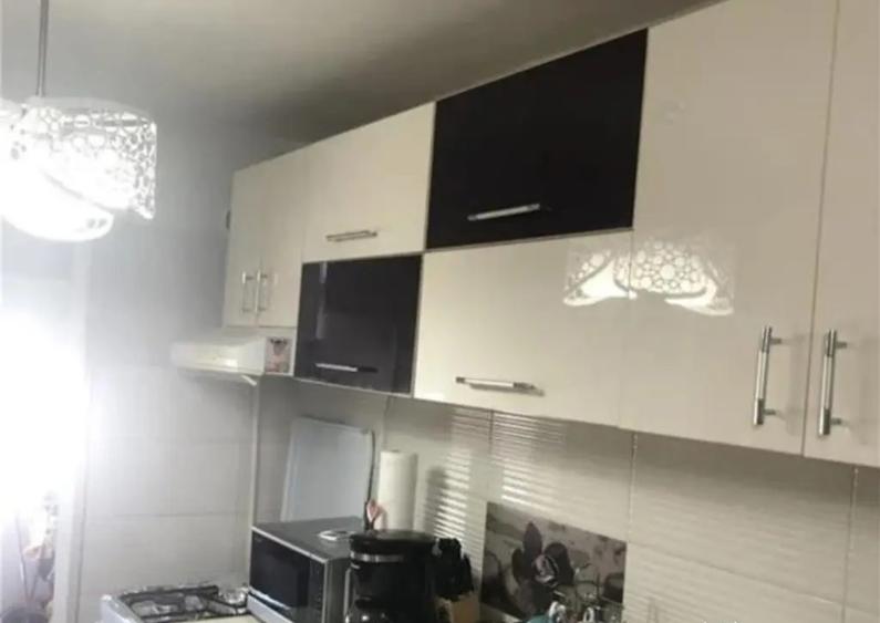 Inchiriez apartament 2 camere Bro?teni - 8