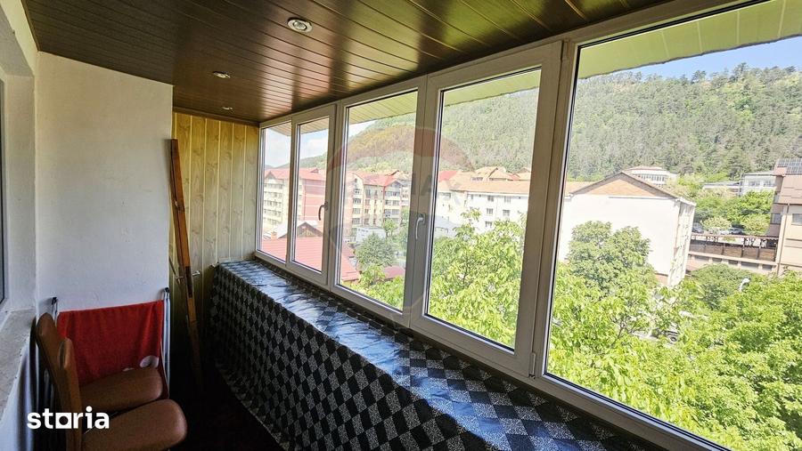 Apartament cu 4 camere în Mărăței