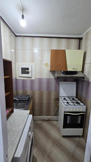 Vind garsoniera central - 3