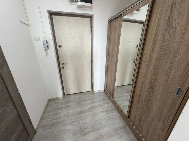 Garsoniera 1 Decembrie 1918 30 Mp Bloc 1975 Reabilitat 5 Min Metrou - 9