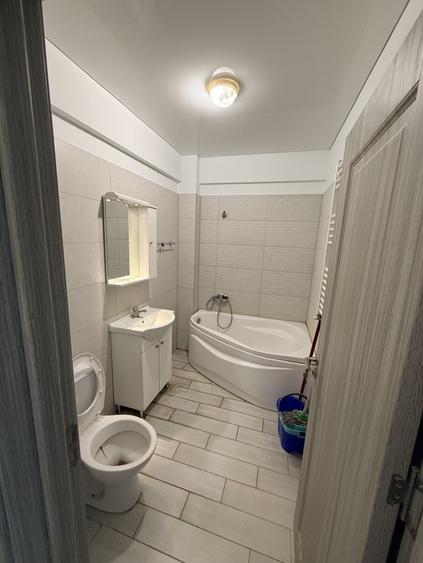 Inchirierz Garsoniera  Militari Residence - 6