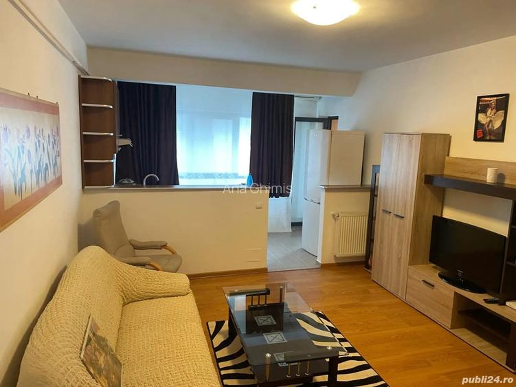 Inchiriez apartament