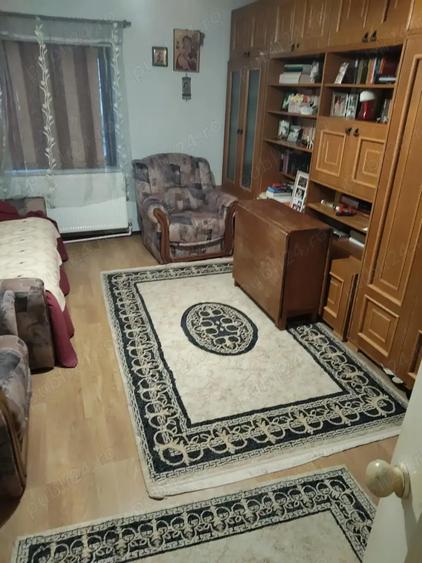 Casa de vanzare - zona Bariera - 3