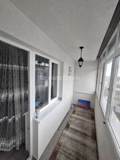 Vand apartament 2 camere