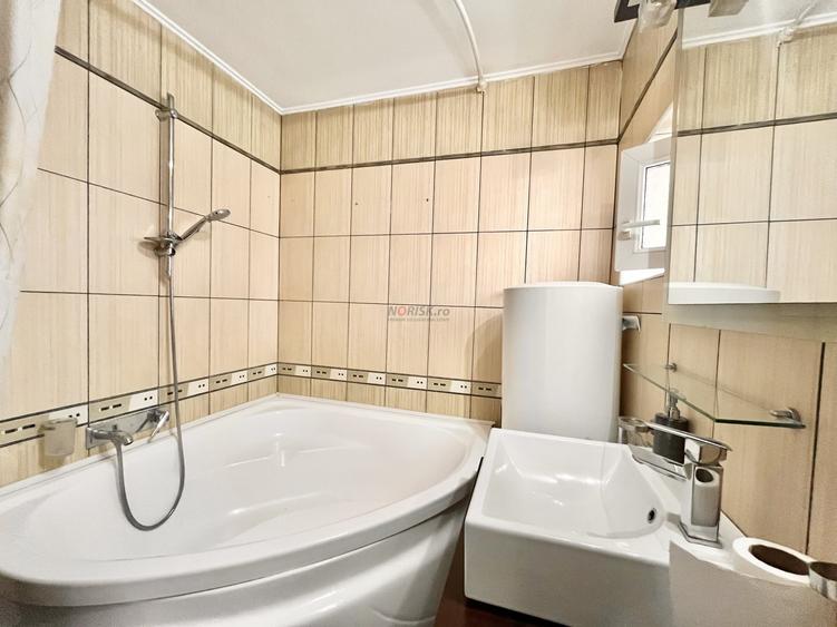 Apartament cu 3 camere decomandat, mobilat în Tineretului