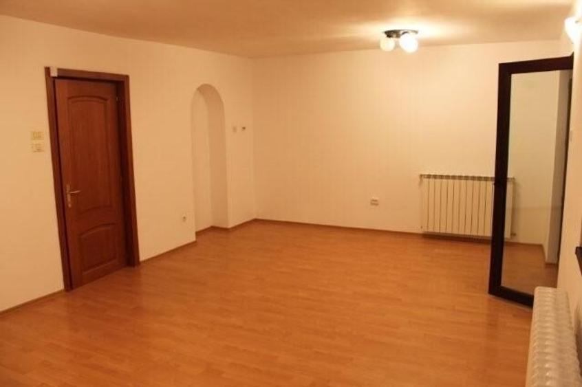 Floreasca, Compozitori, vila P+1E, 5 camere, curte libera 250 mp, birou/firma, - 8