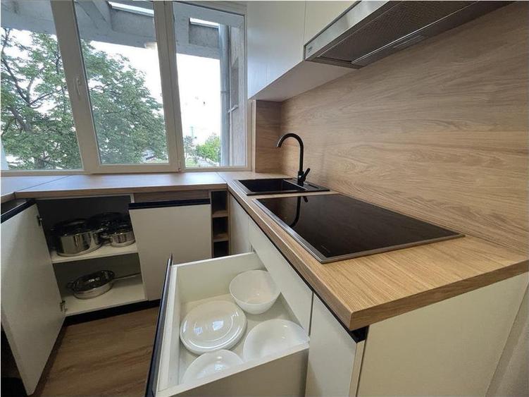 RECO Apartament  de inchiriat cu 2 camere-lux -centru - 12