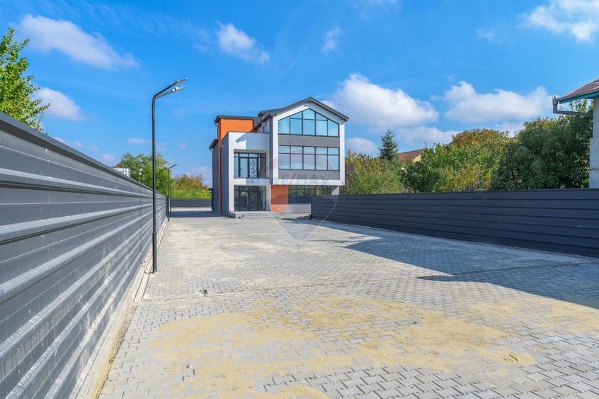 DE INCHIRIAT Spațiu comercial de 480mp Central BUFTEA - 21