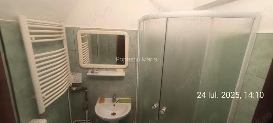 Inchiriez camera in apartament cu 3 camere Inchiriez camera in apartament cu 3 camere