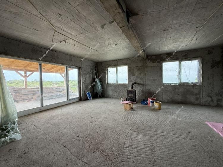 Casa la rosu dispusa pe Parter | 740 Teren | Sag - 8