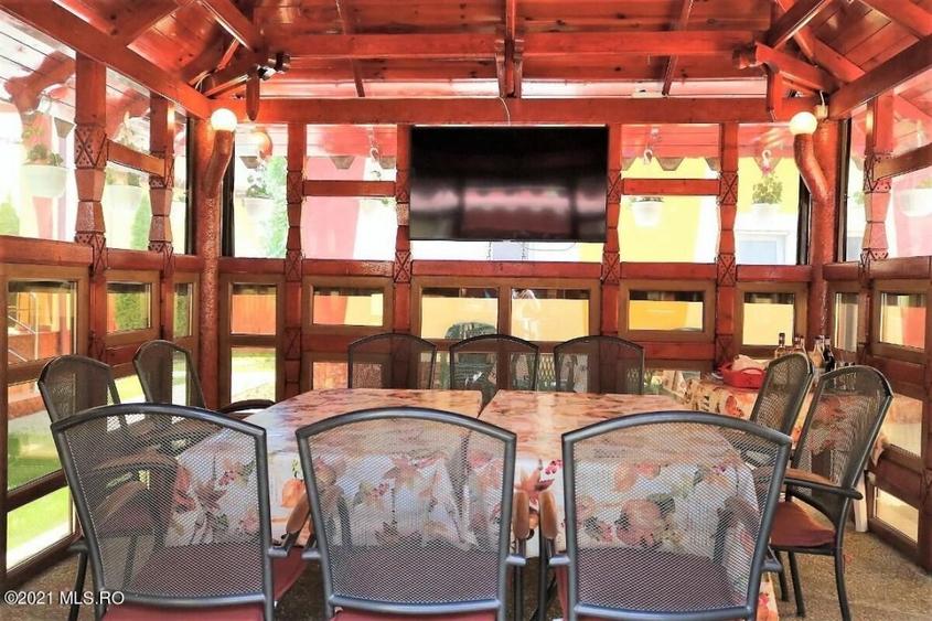 Mamaia Nord - Langa Mare, pensiune la cheie, 11 camere, 9 bai! - 36