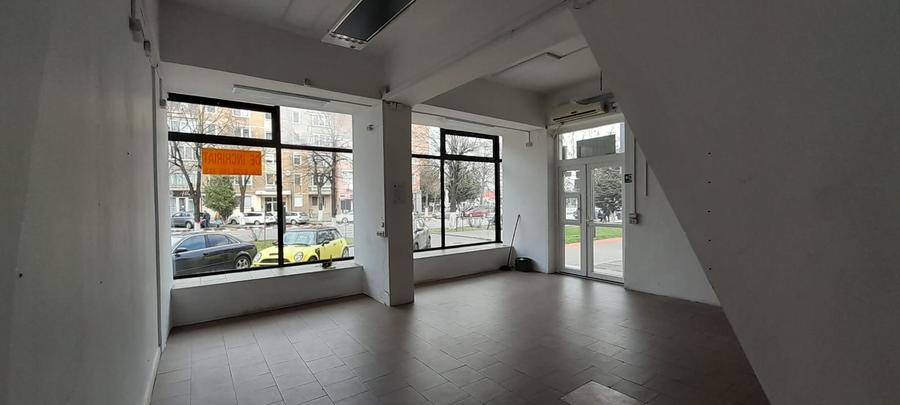 Ofer de inchiriat spatiu comercial cu vad - 2