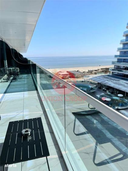 studio Spatios in White Titanic Mamaia - 7