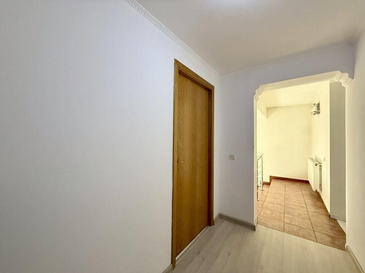 Vila P+2, construita in 2010 | Andronache, Sector 2 - 27