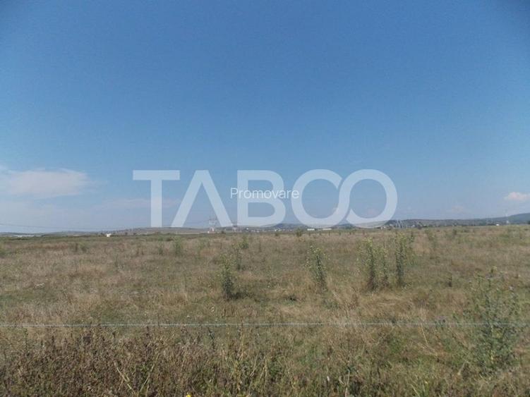 Teren extravilan 2400 mp in Mohu judetul Sibiu lchiar la sosea