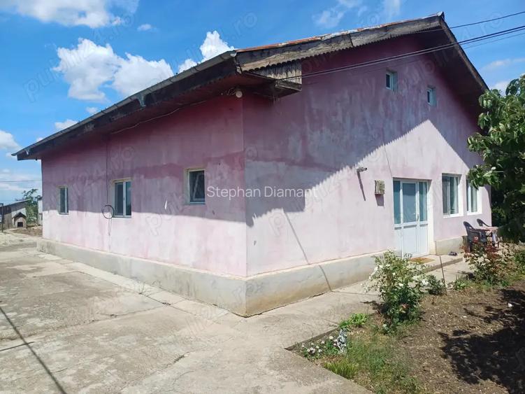 Vand casa Vand casa