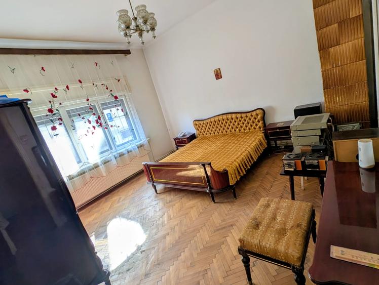 Apartament la parter de vila eleganta P+1 cu doar 2 apt,Parcul Carol,1/2 curte - 3