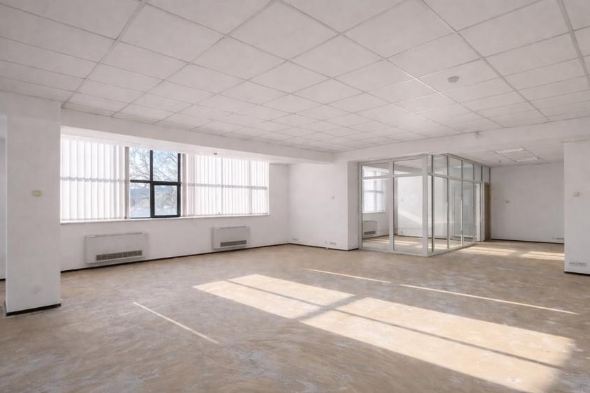Birouri 200 - 330 mp | Expozitiei - Piata Presei Libere | Comision 0% - 6