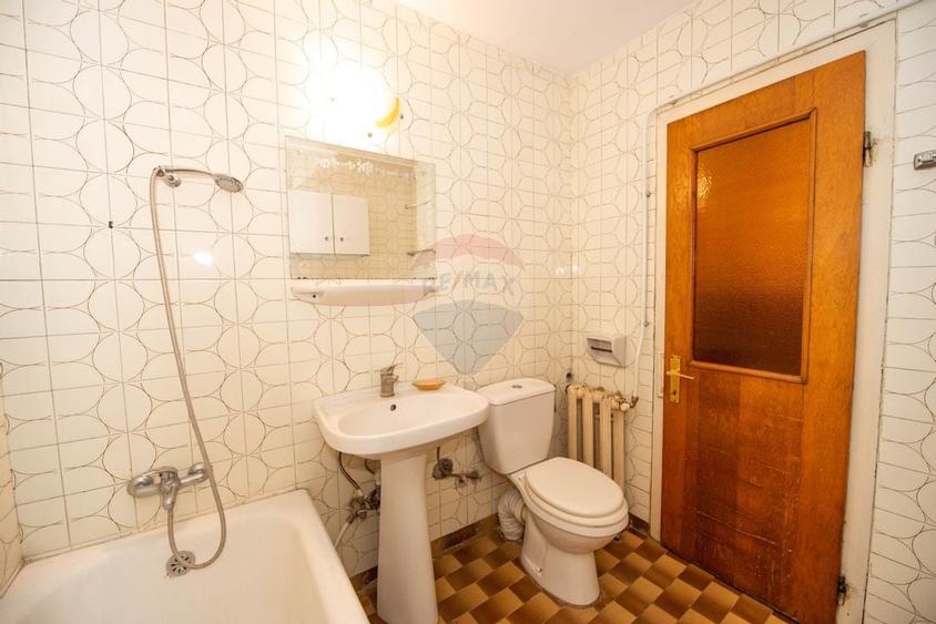 Casa Vila cu 7 camere de vanzare 250 mpu, 200 mp teren,  Buzau - 13