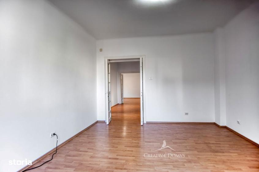 Calarasilor - Piata Sf. Stefan / Spatiu de birouri in vila, 92 mp - 1