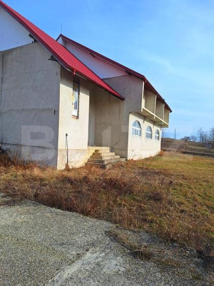 Pensiune moderna la 3 km de viitoarea Autostrada A8 si acces la  europeana E85 - 2