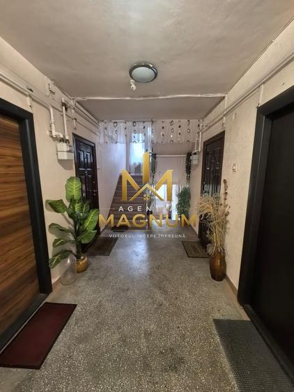 Apartament cu 3 camere semidecomandat în Decebal