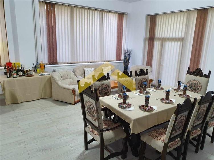 Casa pe colt cu teren de 2464 mp in ZONA MICALACA - 16