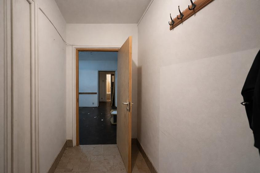 2 CAM> locatie centrala> 3 min Gara de Nord > bloc reabilitat> Mutare imediata - 5